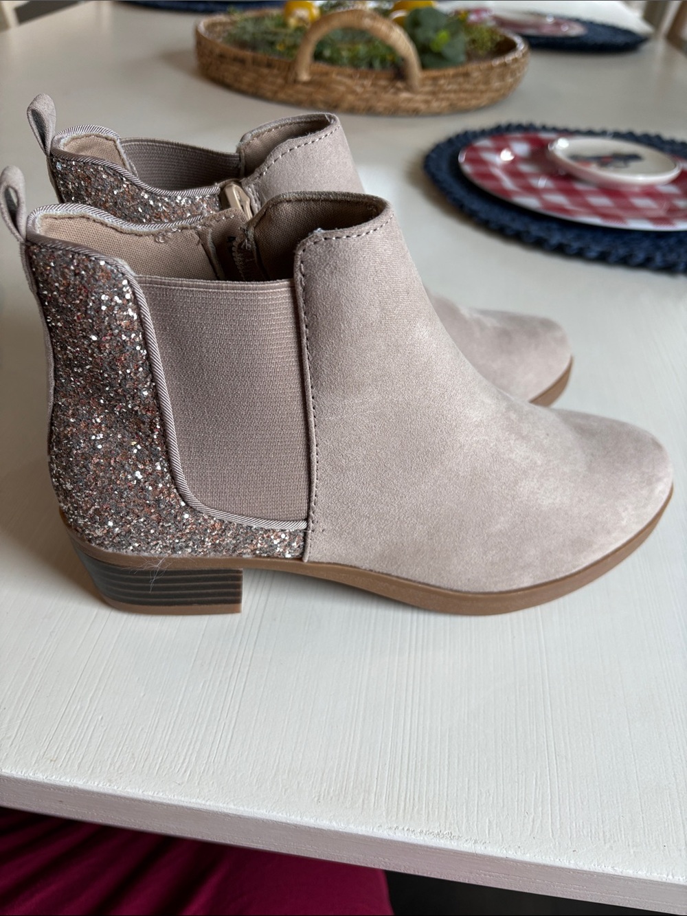 Cynthia Rowley Glitter Back Chelsea Boots